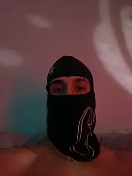 hardboii00 online show from March 28, 2026, 9:03 pm