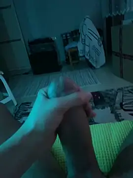 hardboii00 online show from April 10, 2026, 10:14 pm