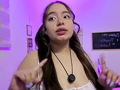 Snapshot of cherry_valeria chatting on May 12, 2026, 5:04 am cherry valeria online show from May 12, 2026, 5:04 am