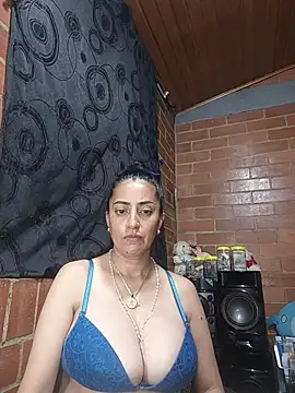 Snapshot of Alexandrina chatting on May 16, 2026, 12:40 am Alexandrina online show from May 16, 2026, 12:40 am