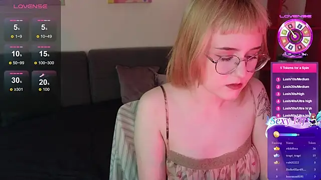 TheaQuill online show from April 29, 2026, 2:43 pm