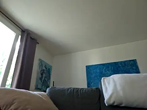 dufatcock online show from April 28, 2026, 10:20 am