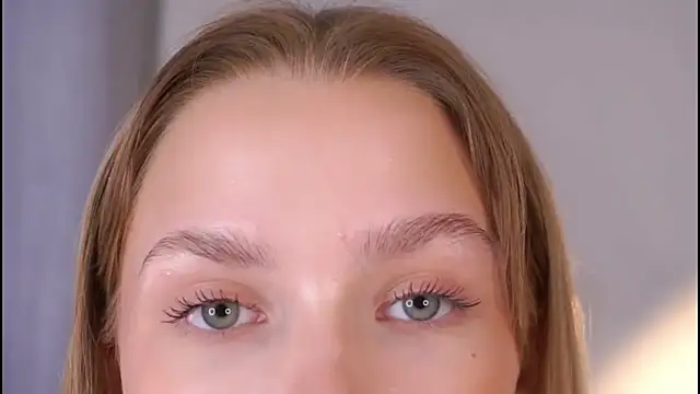 Snapshot of HellenSlavis chatting on April 3, 2026, 9:40 am HellenSlavis online show from April 3, 2026, 9:40 am