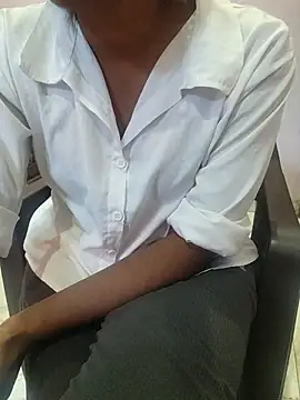 ms ruby  online show from March 22, 2026, 6:39 am