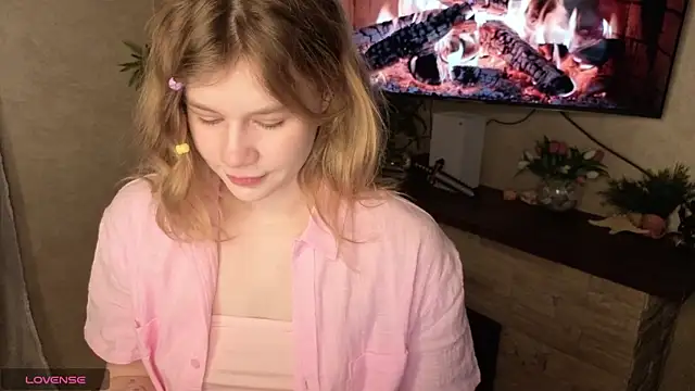 AureliaAngel online show from May 29, 2026, 12:08 am