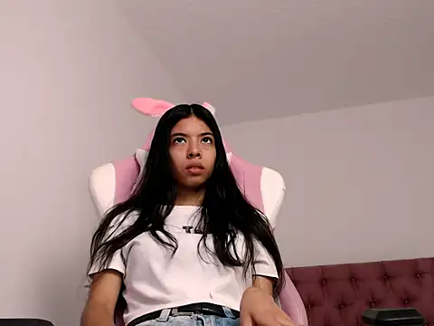 Sweet Scarlett  online show from April 5, 2026, 2:03 pm