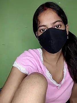 nidhiyadav00 online show from May 12, 2026, 7:00 pm