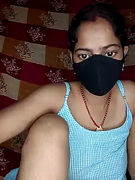 nidhiyadav00 online show from May 15, 2026, 5:53 pm