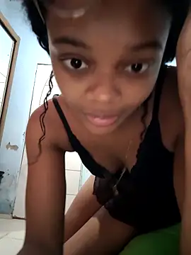 marialuiza2027 online show from May 16, 2026, 3:11 pm