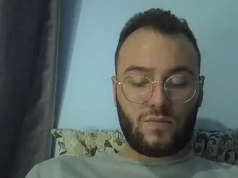 piazaocwb23 online show from March 22, 2026, 2:04 am