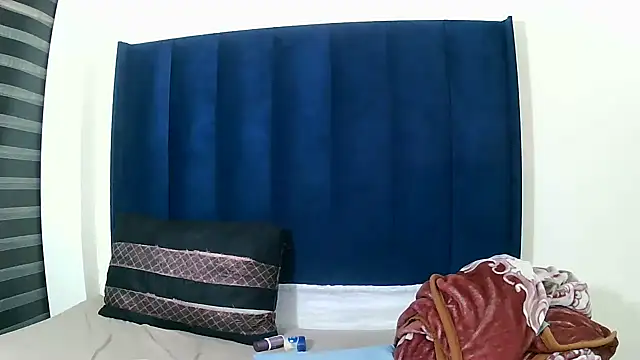 MelaniBbe online show from April 28, 2026, 6:46 pm