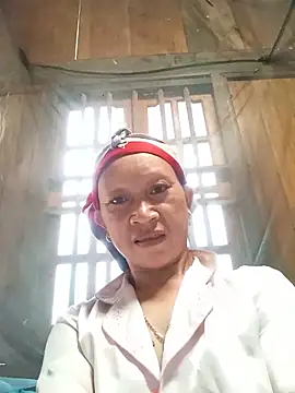 Heli pusy online show from May 15, 2026, 5:47 am