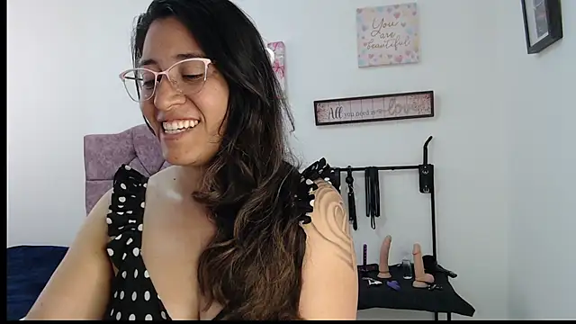 violeta scott online show from May 15, 2026, 3:30 pm