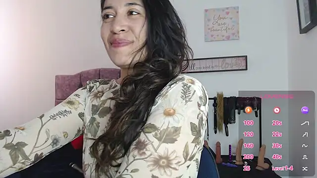 Snapshot of violeta_scott chatting on July 24, 2026, 3:21 pm violeta scott online show from July 24, 2026, 3:21 pm
