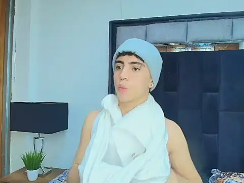 Brax Valencia online show from March 25, 2026, 1:17 pm