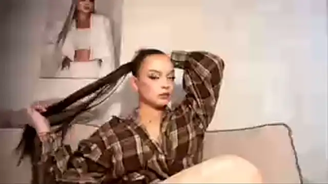 JamilaSylney online show from March 18, 2026, 2:09 pm