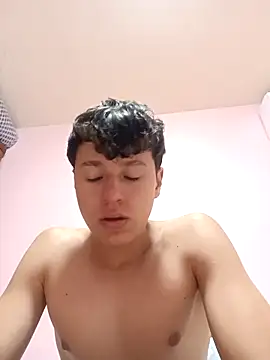 fercho steel twink online show from April 9, 2026, 12:21 am