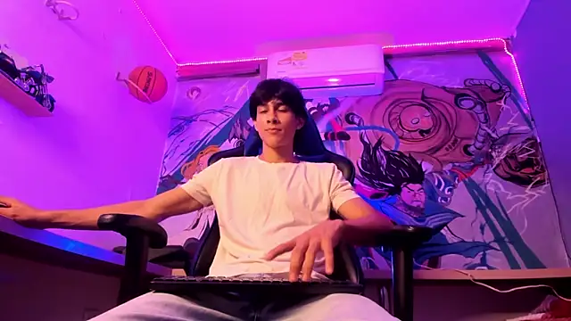 Cheys Mast online show from April 4, 2026, 7:33 pm