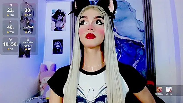 Snapshot of blonde_queen- chatting on May 15, 2026, 9:44 pm blonde queen- online show from May 15, 2026, 9:44 pm