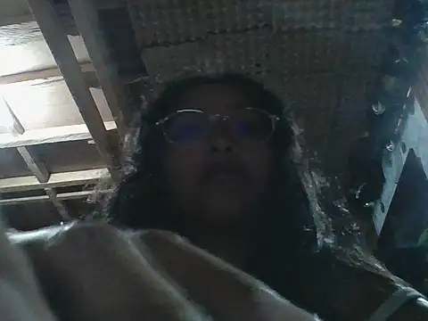 spicyren online show from June 21, 2026, 3:36 pm