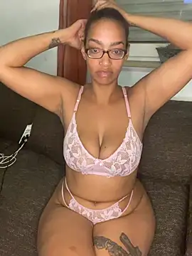 Kyra kush online show from May 27, 2026, 7:33 pm