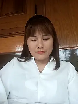 Lucxy-ki6 online show from April 18, 2026, 7:56 am