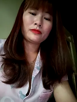 Lucxy-ki6 online show from April 29, 2026, 11:33 pm