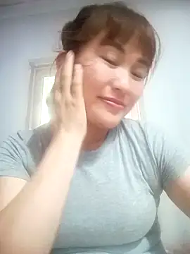 Snapshot of Lucxy-ki6 chatting on May 16, 2026, 5:15 am Lucxy-ki6 online show from May 16, 2026, 5:15 am