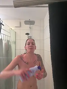 Snapshot of SweetChaosX chatting on March 14, 2026, 1:05 pm SweetChaosX online show from March 14, 2026, 1:05 pm