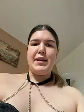 BettyyBlue online show from May 4, 2026, 12:34 pm