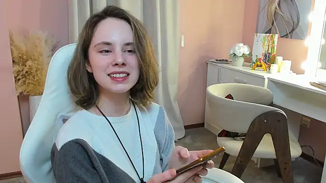 Snapshot of CrystaLeah chatting on March 16, 2026, 1:26 pm CrystaLeah online show from March 16, 2026, 1:26 pm