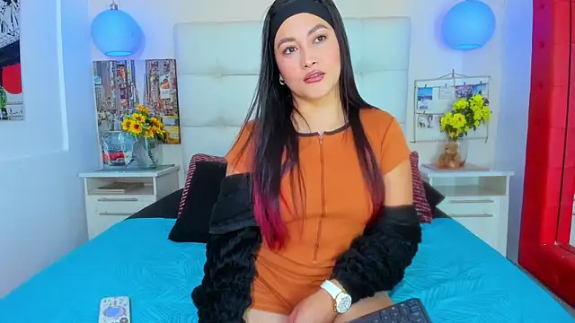 Tatiana24  online show from April 16, 2026, 9:39 pm