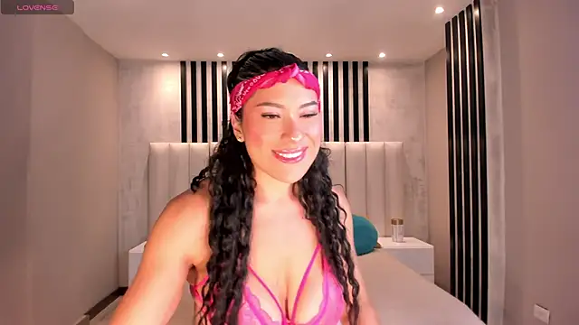 Snapshot of RebeccaWest chatting on March 20, 2026, 4:39 am RebeccaWest online show from March 20, 2026, 4:39 am