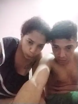 juli555t online show from June 16, 2026, 1:52 am