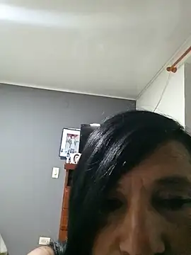 Ladygreeneyes online show from June 12, 2026, 1:15 am