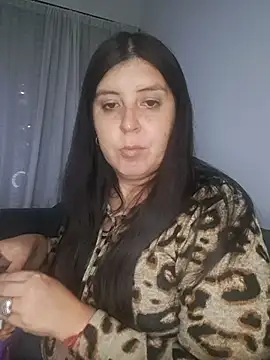 Snapshot of melucita chatting on April 8, 2026, 9:59 pm melucita online show from April 8, 2026, 9:59 pm