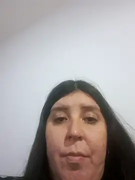 Snapshot of melucita chatting on April 11, 2026, 12:37 am melucita online show from April 11, 2026, 12:37 am