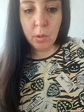 Snapshot of melucita chatting on April 12, 2026, 3:50 pm melucita online show from April 12, 2026, 3:50 pm