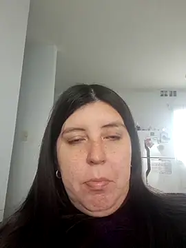 Snapshot of melucita chatting on May 16, 2026, 5:45 pm melucita online show from May 16, 2026, 5:45 pm