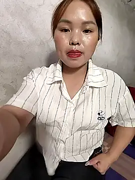 Mina xYx online show from April 15, 2026, 3:35 am