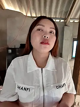 Mina xYx online show from April 16, 2026, 11:40 pm