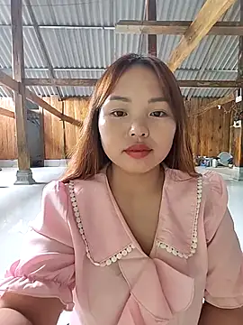 Mina xYx online show from April 23, 2026, 4:03 am