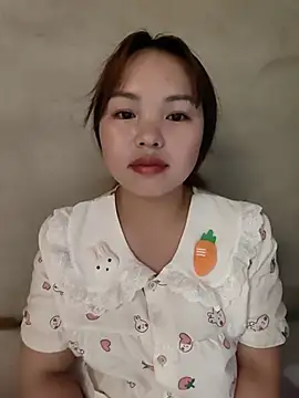 Mina xYx online show from May 16, 2026, 10:47 am