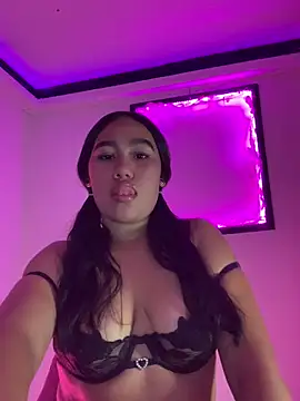 Alexia-bunny online show from March 19, 2026, 5:00 am