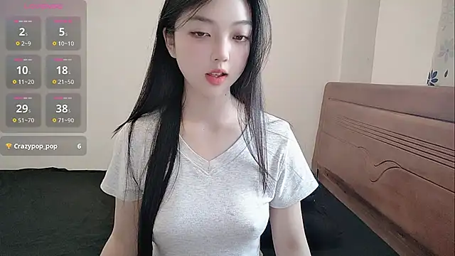 Snapshot of oblakitty_ chatting on May 3, 2026, 12:49 am oblakitty online show from May 3, 2026, 12:49 am