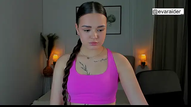 EvaRaider online show from March 31, 2026, 1:33 pm