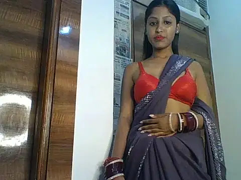 Pari lovers online show from March 15, 2026, 3:18 pm