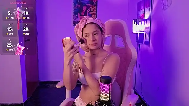 Snapshot of Oliviasims chatting on March 29, 2026, 9:37 pm Oliviasims online show from March 29, 2026, 9:37 pm