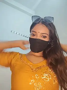 Candyy crushh online show from June 22, 2026, 8:17 pm