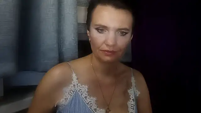 HotMamaQueen234 online show from August 5, 2026, 11:06 pm